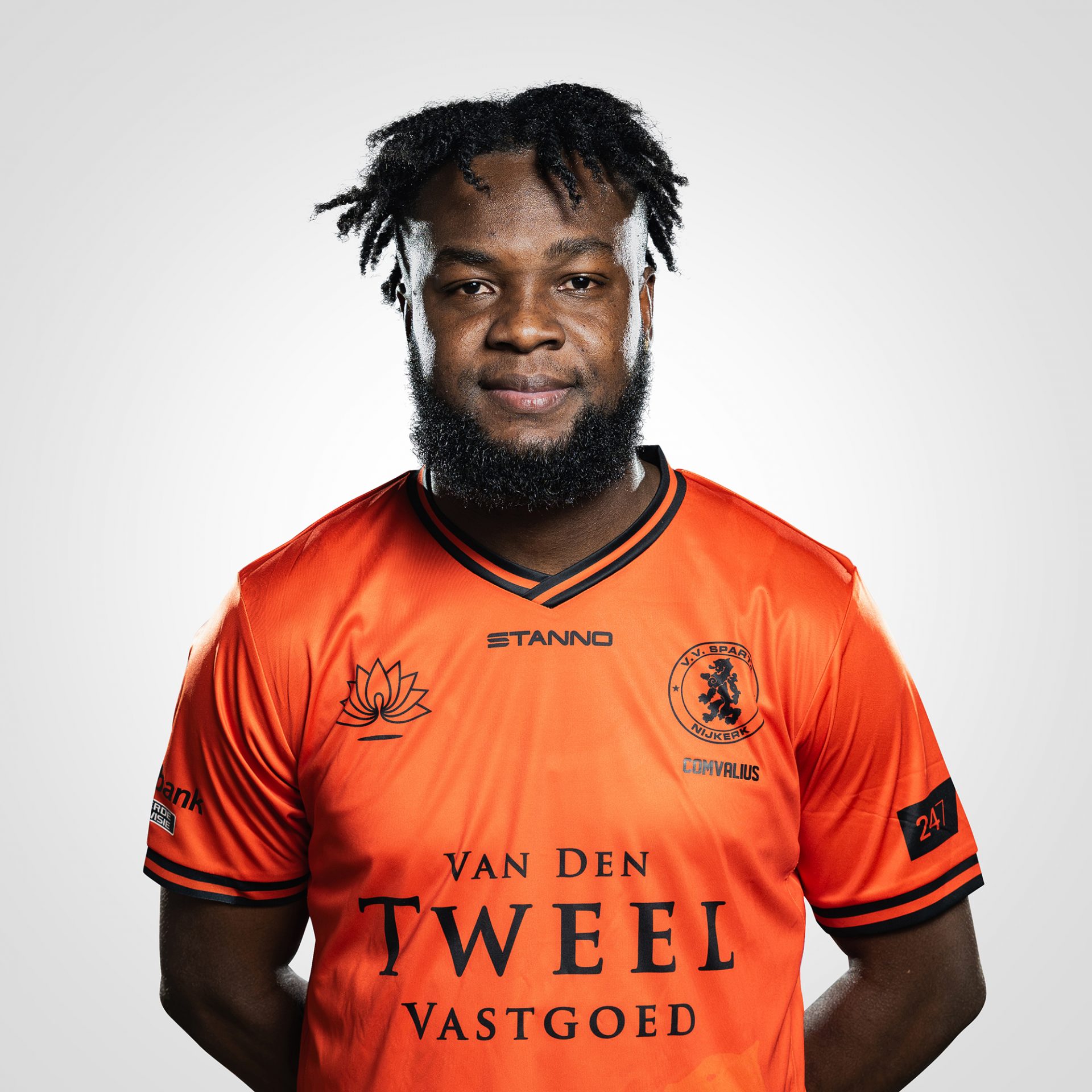 Ivenzo Comvalius en Sparta Nijkerk ontbinden contract