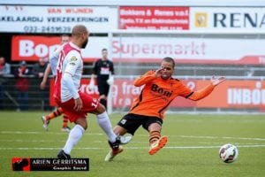 Jerghinio Sahadewsing hier in actie tijdens de wedstrijd Sparta Nijkerk - IJsselmeervogels (11-04-2015)